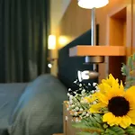 Triton Boutique Hotel 4*