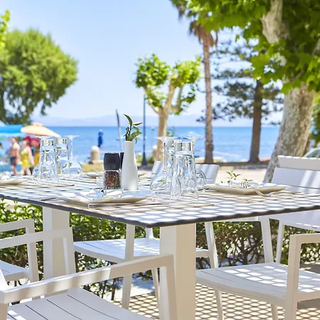 Triton Boutique 4*