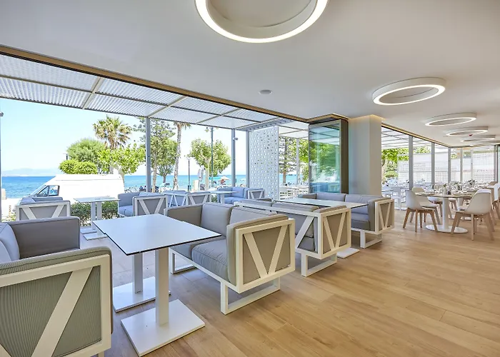 Otel Triton Boutique 4*
