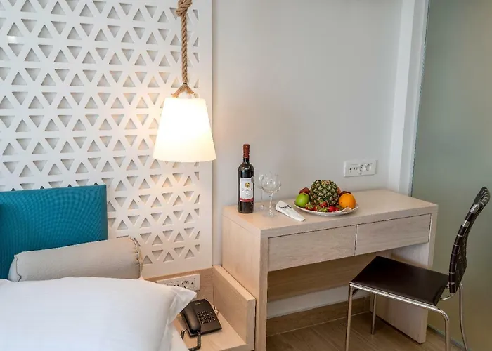 Otel Triton Boutique