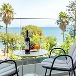 Triton Boutique 4*