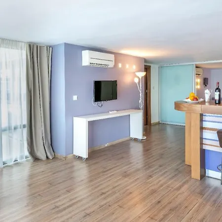 Triton Boutique Miasto Kos