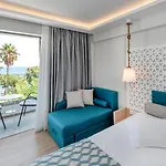 Hotel Triton Boutique 4*