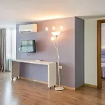 Hotel Triton Boutique 4*