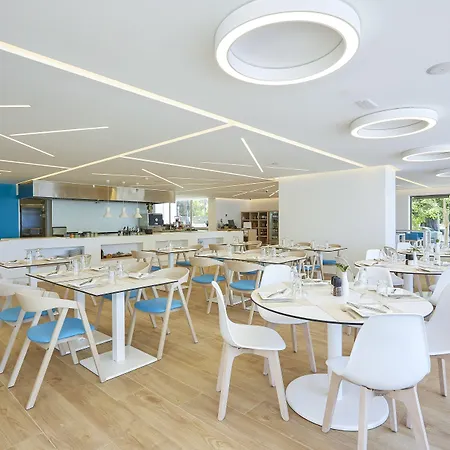 Triton Boutique فندق