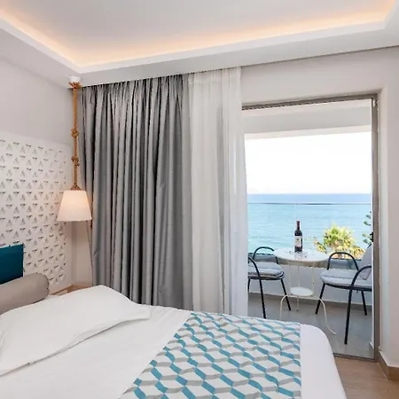 فندق Triton Boutique 4*