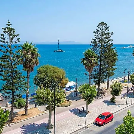 Triton Boutique Hotel 4*