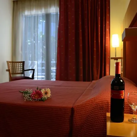 Triton Boutique فندق