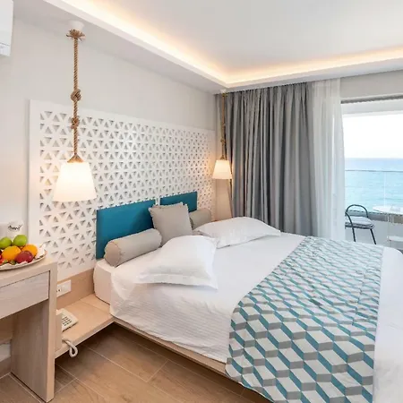 Triton Boutique بلدة كوس