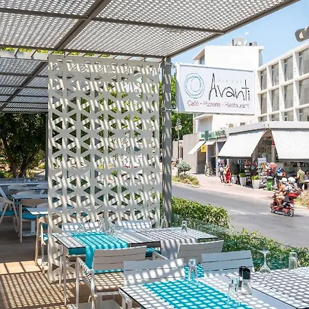 Hotell Triton Boutique 4*