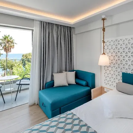 Hotell Triton Boutique 4*