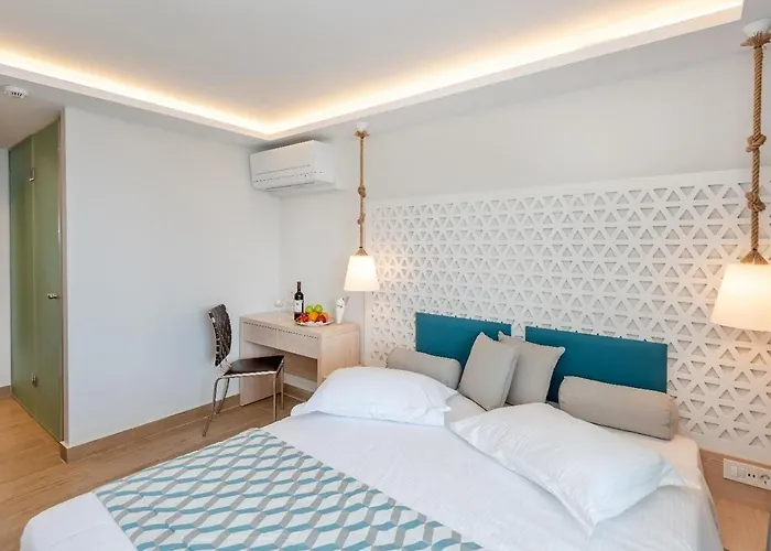 Otel Triton Boutique