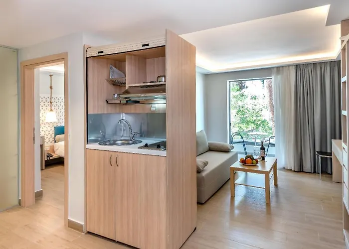 Triton Boutique 4* İstanköy