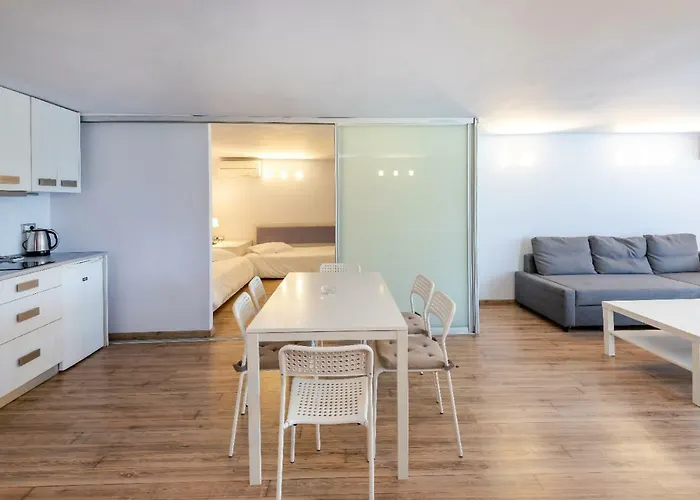 Triton Boutique 4* İstanköy